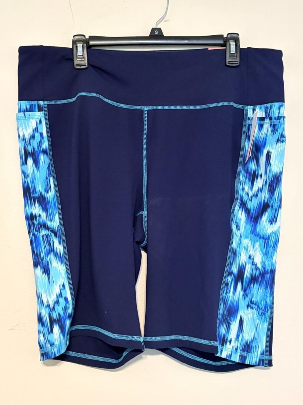 New NWT Livi by Lane Bryant Blue High Waist 10" Athletic Shorts Size 22/24
